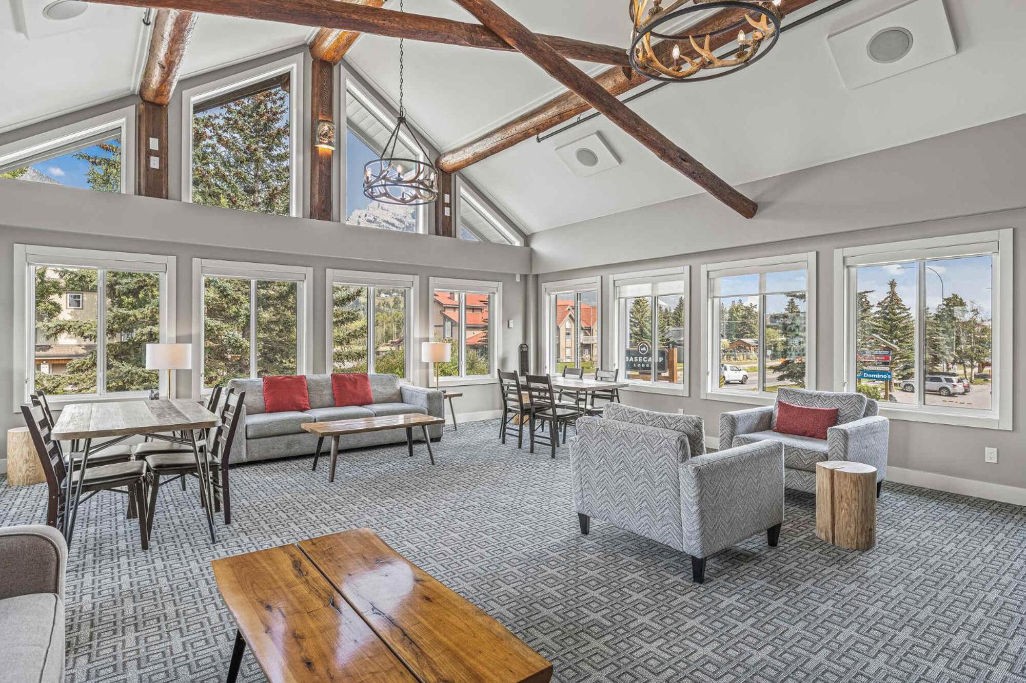 Basecamp Lodge Canmore Exterior foto
