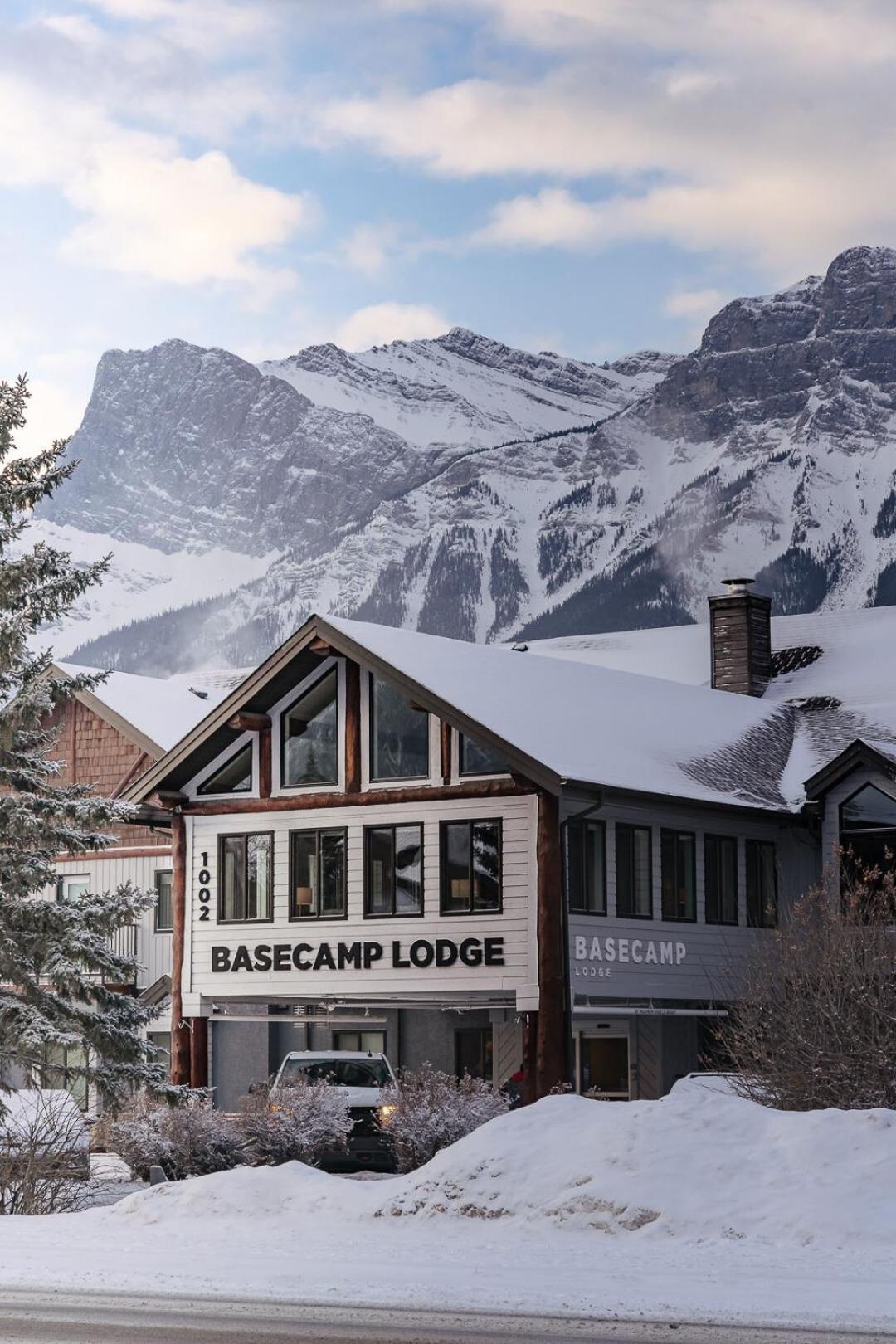 Basecamp Lodge Canmore Exterior foto